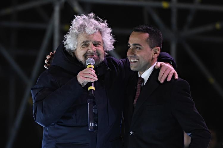 Beppe Grillo e Luigi Di Maio (FOTOGRAMMA)