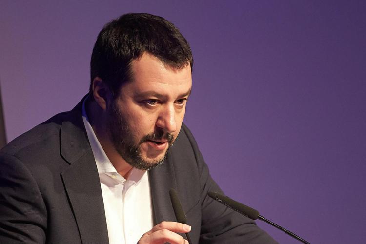 EU must change or risk losing Italian funds says Salvini