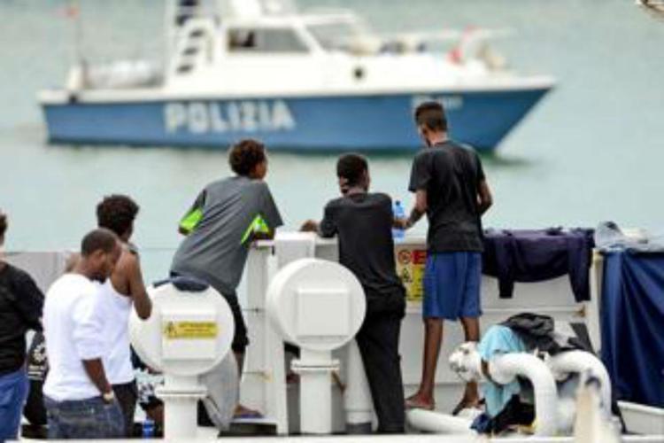 Salvini urges new rules for international rescue ships in the Mediterranean