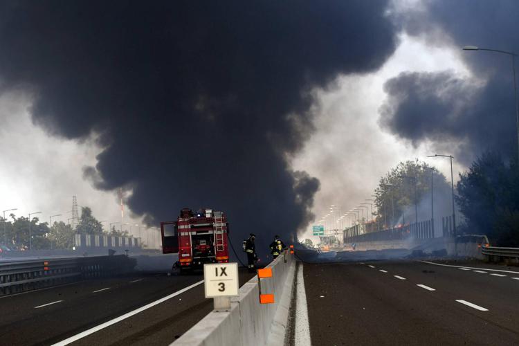 L'incidente in autostrada a Bologna (Fotogramma) - FOTOGRAMMA