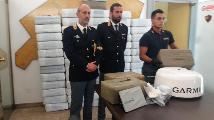 Milano, sequestrati 1100 chili di droga