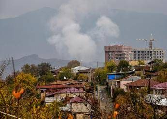 Armenia-Azerbaigian, Pashinian e Aliyev si impegnano alla pace alla Casa Bianca, ma molte le questioni aperte