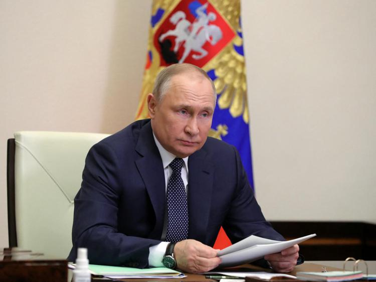 Ucraina-Russia, Putin pensava di conquistare Kiev in 13 ore: il retroscena