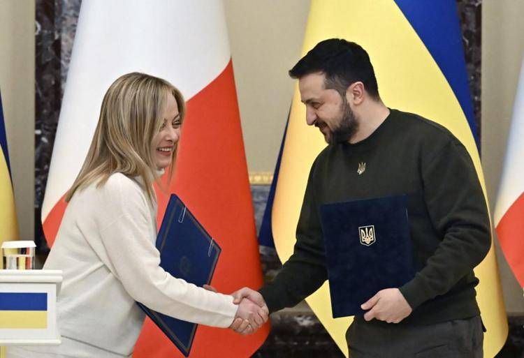 Ucraina-Russia, Meloni-Zelensky: "Perseguire una pace giusta" 6 alternate text