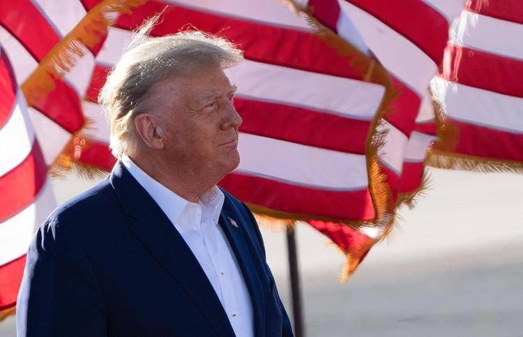 Trump incriminato, ex presidente arriverà lunedì a New York 6 alternate text
