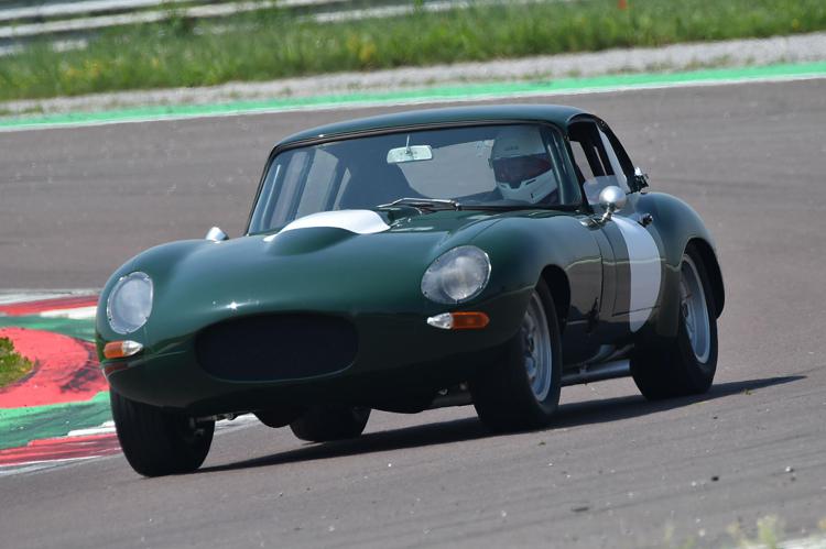La Jaguar E-Type Racing plurivittoriosa di Gianluca Bardelli