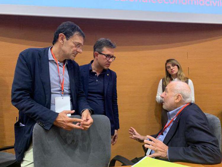 Il Premio Nobel Stiglitz e il Sindaco di Firenze Nardella alla 5ª edizione del Festival Nazionale dell’Economia Civile