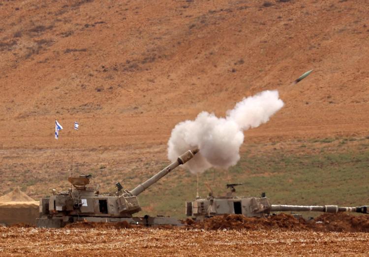 Un tank israeliano in azione