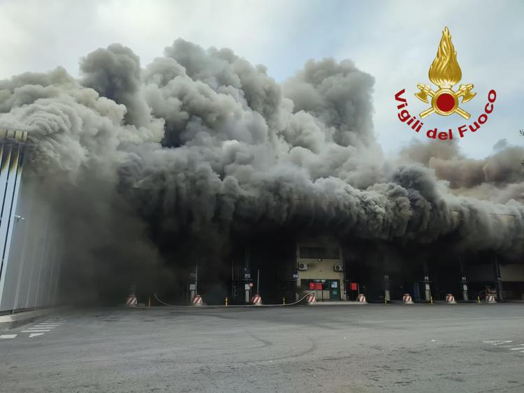 Incendio alla discarica di Malagrotta - Vigili del Fuoco