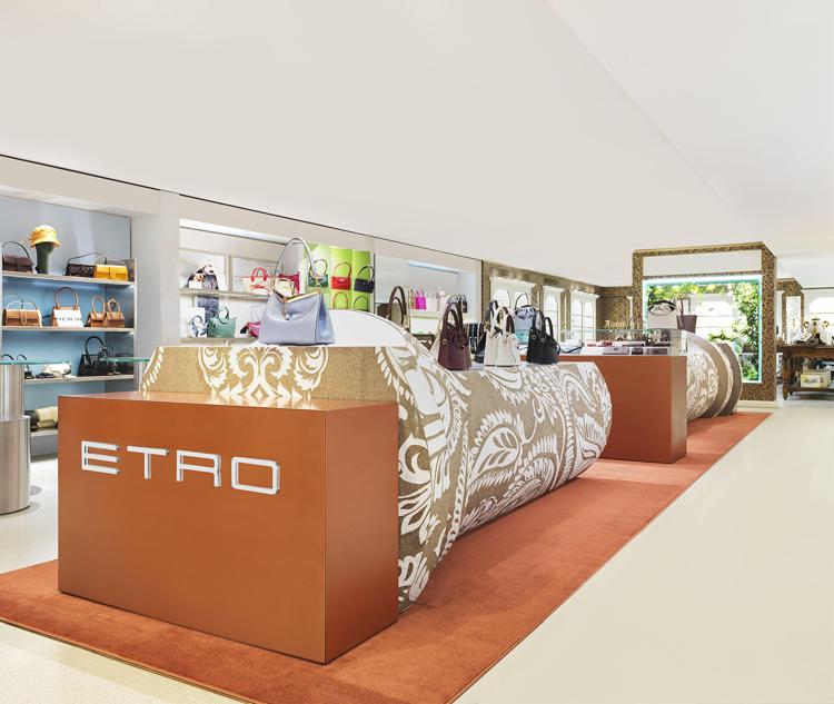 Etro inaugura nuovo pop up store in Rinascente Milano