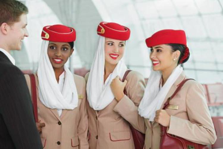 Emirates: si prepara a reclutare 5.000 cabin crew per il 2024