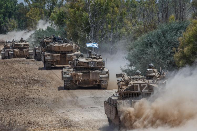 Tank israeliani - (Xinhua)