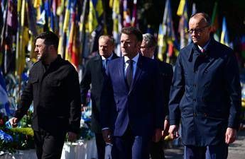 I leader europei con Zelensky - Ipa