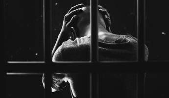 Uomo in prigione -