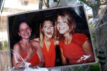 Chiara Poggi, Stefania e Paola Cappa nel fotomontaggio delle 'gemelle K' lasciato davanti alla villetta di Garlasco - Fotogramma /Ipa