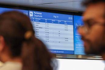 Voli cancellati a Milano Linate ieri per un guasto al centro radar - Fotogramma /Ipa