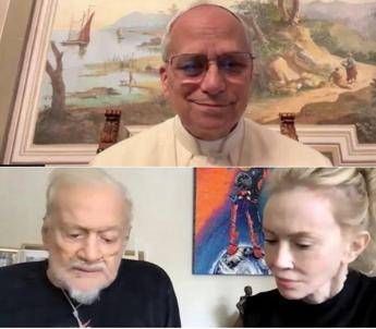 Il Papa e Buzz Aldrin durante la videochiamata