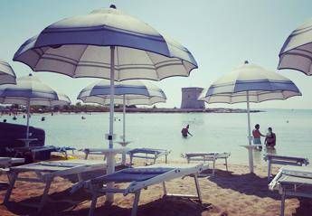 Stabilimento balneare in Puglia - Adnkronos