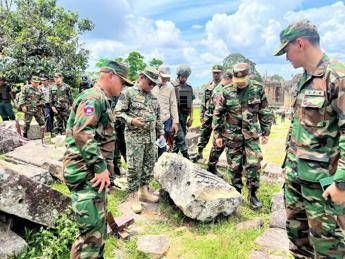 Thailandia-Cambogia, osservatori internazionali visitano area contesa