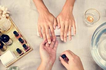 Unghie e smalti, cosa è cambiato dal 1 settembre -