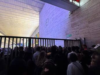 Accessi contingentati alla stazione Termini
