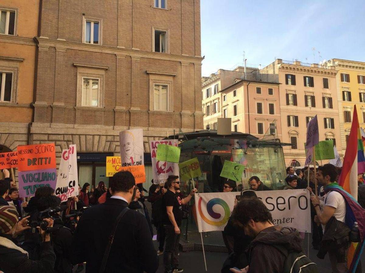 Unioni civili: intesa maggioranza. Stralcio stepchild e obbligo fedeltà