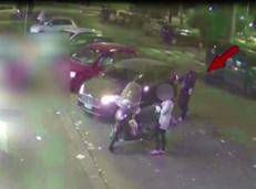 Roma, con congegno apre auto parcheggiate e fa razzia: arrestato