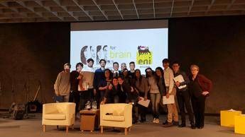 Eni: 3.500 studenti in alternanza scuola-lavoro, 175 apprendisti 1° livello Eni: 3.500 studenti in alternanza scuola-lavoro, 175 apprendisti 1° livello
