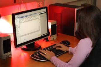 Truffe online, 7 mosse per difendersi Truffe online, 7 mosse per difendersi