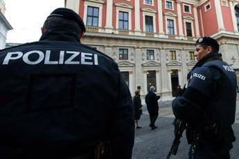'Nazisti contro ebrei', messa in scena choc a scuola 'Nazisti contro ebrei', messa in scena choc a scuola