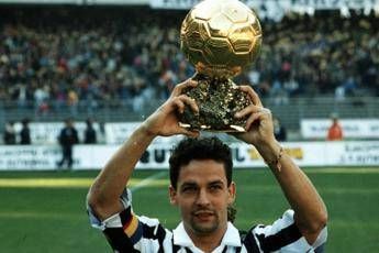 Il Divin Codino compie 50 anni, Roberto Baggio spegne le candeline Il Divin Codino compie 50 anni, Roberto Baggio spegne le candeline