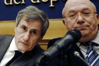 Nasce la Destra sovranista di Alemanno e Storace Nasce la Destra sovranista di Alemanno e Storace