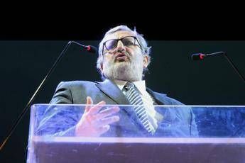 Emiliano: Soluzione possibile, ho fiducia nel segretario Emiliano: Soluzione possibile, ho fiducia nel segretario