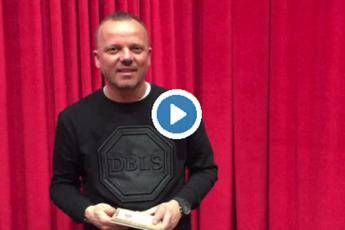 Gigi D'Alessio compie 50 anni e lancia il nuovo album Gigi D'Alessio compie 50 anni e lancia il nuovo album