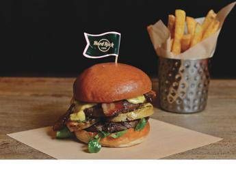 Un viaggio del gusto in Irlanda con il St. Paddy's Burger di Hard Rock Cafe Un viaggio del gusto in Irlanda con il St. Paddy's Burger di Hard Rock Cafe