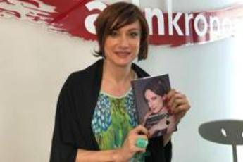 Vladimir Luxuria: Un trans che fa la donna di casa, ecco la vera rivoluzione Vladimir Luxuria: Un trans che fa la donna di casa, ecco la vera rivoluzione