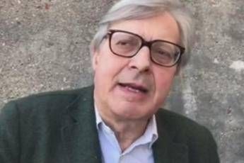 L'annuncio di Sgarbi: Dono tutto il vitalizio, 600mila euro