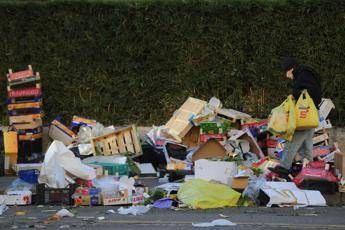 Intesa, Cariplo e Vismara: 25 milioni di euro contro la povertà infantile Intesa, Cariplo e Vismara: 25 milioni di euro contro la povertà infantile