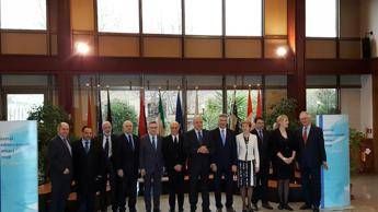 Migranti, Minniti: Prime motovedette libiche e campi di accoglienza insieme a Ong Migranti, Minniti: Prime motovedette libiche e campi di accoglienza insieme a Ong