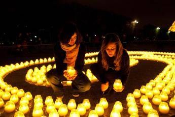 Un'ora di buio per salvare il Pianeta, torna Earth Hour Un'ora di buio per salvare il Pianeta, torna Earth Hour