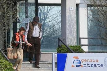 Evasione fiscale, 2016 anno record: recuperati 19 miliardi Evasione fiscale, 2016 anno record: recuperati 19 miliardi