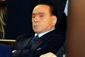 Berlusconi a chi ha debiti con Forza Italia: Non vi ricandido Berlusconi a chi ha debiti con Forza Italia: Non vi ricandido