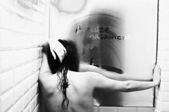 Milano, un viaggio alla ricerca di sé: Romina Carrisi Power si mostra in 'Stanza' Milano, un viaggio alla ricerca di sé: Romina Carrisi Power si mostra in 'Stanza'