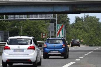 Guidi con il telefonino? Arriva la stangata Guidi con il telefonino? Arriva la stangata