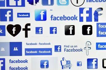 Facebook, come scoprire chi guarda le tue foto Facebook, come scoprire chi guarda le tue foto