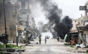 Siria, militari Usa: Colpiti per sbaglio combattenti anti-Is Siria, militari Usa: Colpiti per sbaglio combattenti anti-Is