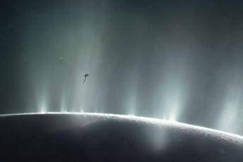 Nasa: Possibile vita su lune di Saturno Nasa: Possibile vita su lune di Saturno