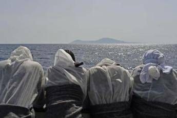 A 22 anni muore di fame, era appena sbarcato in Italia A 22 anni muore di fame, era appena sbarcato in Italia
