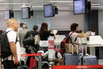 C'è l'accordo, revocato sciopero controllori di volo C'è l'accordo, revocato sciopero controllori di volo