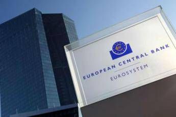 Bce: L'economia accelera Bce: L'economia accelera